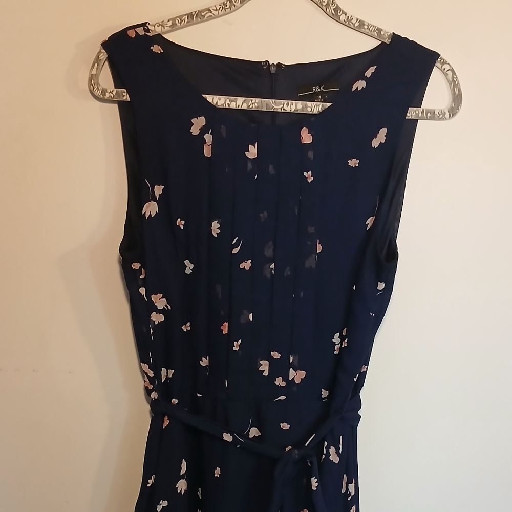 Elegant Navy Blue Floral Maxi Dress - Picture 7 of 12